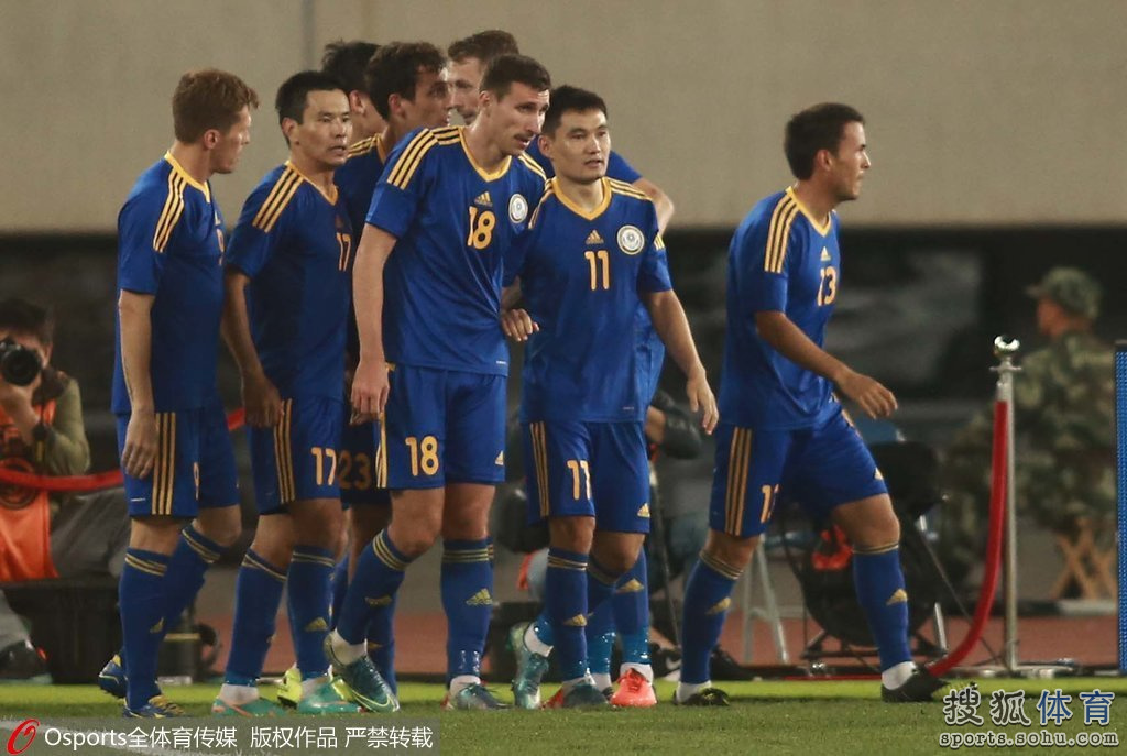 國足比賽精彩瞬間回顧