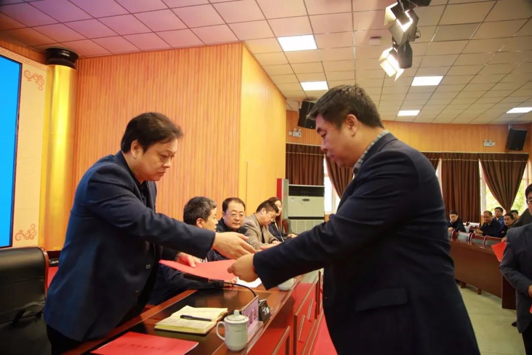 靈寶最新人事調整激發(fā)潛能，自信與成就感并存的變化之道