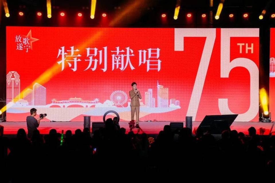 遂寧河?xùn)|新區(qū)房?jī)r(jià)動(dòng)態(tài),遂寧河?xùn)|新區(qū)房?jī)r(jià)動(dòng)態(tài)——科技引領(lǐng)未來(lái)居住新風(fēng)尚