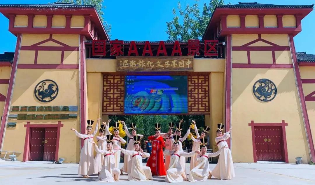 小丑明星,小丑明星，悲喜交織的舞臺傳奇