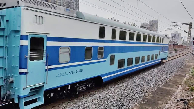 關(guān)于電車(chē)癡漢動(dòng)漫無(wú)修版的視覺(jué)震撼與心靈沖擊探討