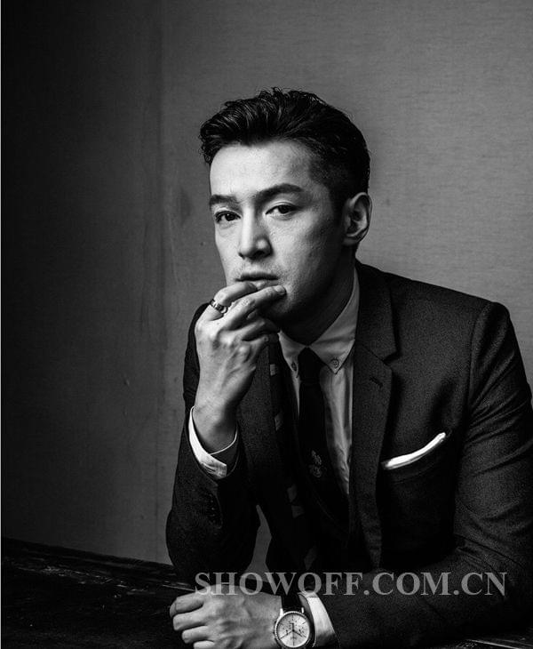 胡歌最新封面大片揭秘科技前沿的高科技產(chǎn)品