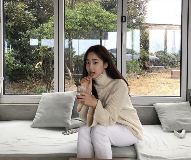 裴露娜最新,????裴露娜最新動(dòng)態(tài)??