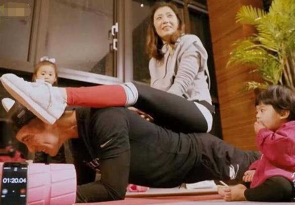 明星爸爸寶貝妞的高科技產(chǎn)品探秘與介紹