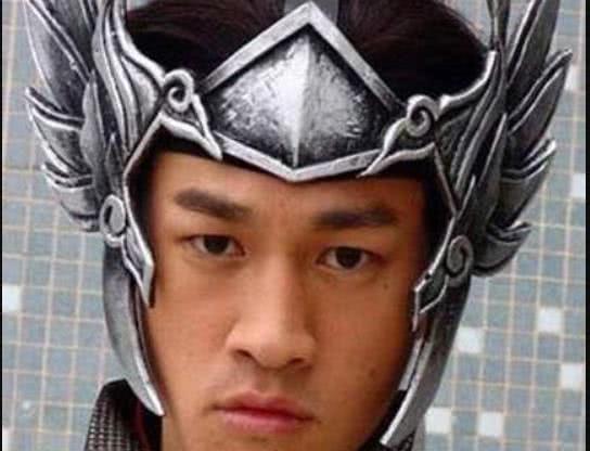 審美趨勢下的明星腹肌圖片與身體塑造觀念探究