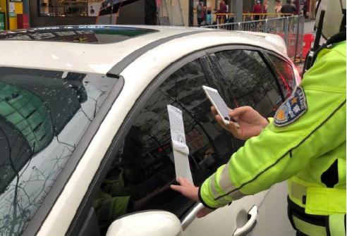 深圳最新區(qū),家的溫馨與友情的交織