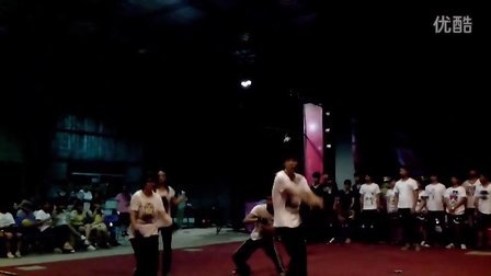 最新斧頭舞，自信躍動(dòng)，魔力步伐成就夢(mèng)想