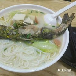 魚粉最新價(jià)格及小巷美味探索之旅