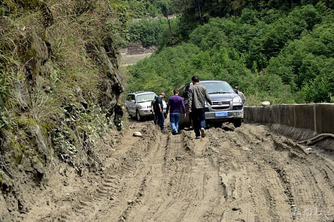 通麥天險最新路況視頻，安全出行必備，實時掌握路況信息