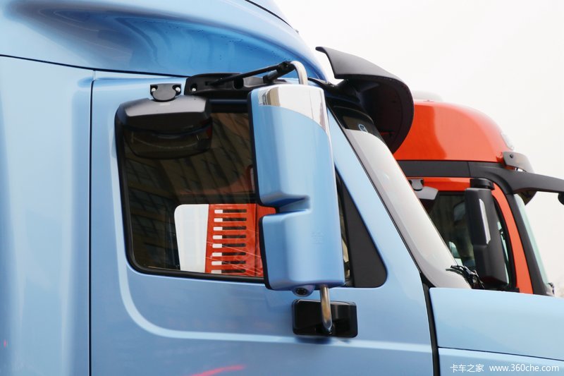 最新自動擋牽引車頭引領(lǐng)物流與運輸業(yè)革新風潮